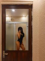 52mchg4sze9a1.jpg