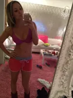 Kaley Cuoco (12).webp