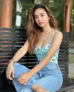 Messy hair 🌬.webp