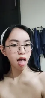 RHoG00ZE.webp RHoG00ZE.webp