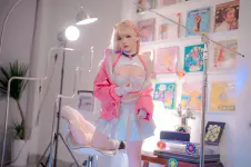 ZinieQ (ジニCosplayer) cosplay Viper - NIKKE (5).webp