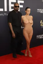 kanye-west-bianca-censori-2025-grammys-red-carpet-photos (1).webp kanye-west-bianca-censori-2025-grammys-red-carpet-photos (1).webp