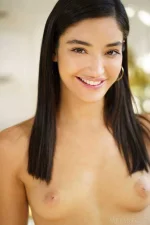 metart-presenting-emily-willis-by-luca-helios-32.webp