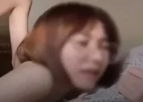 Namimilipit si Cute sa unang talong na kanyang natikman.jpg
