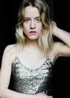 Julia Zange.webp