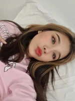 irisadamsone_1517.webp