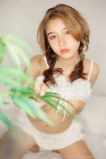 irisadamsone_1611.webp