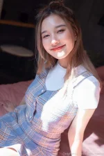 irisadamsone_2128794.webp