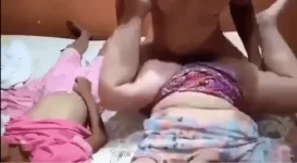 kinantot 2 magkatabi.webp