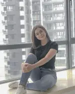 Mia 32.webp