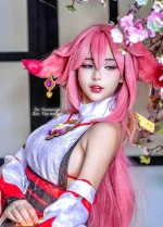 Meiilyn (yuumeilyn) cosplay Yae Miko - Genshin Impact (10).webp