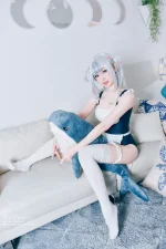08_Ely_Gura_Swimsuit_8.webp