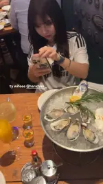 1kaosm_1758984589205.webp