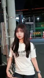 1kaosm_1758957819888.webp