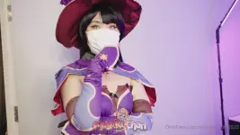 Masukuchan cosplay Mona - Genshin Impact (1).webp