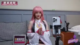 Unknown Cosplayer cosplay Yae Miko - Genshin Impact (4).webp