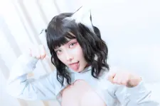 8RN07406.webp