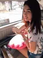 Nicole E.webp