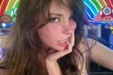 2025-12-18_MarioNudeSet (111).webp