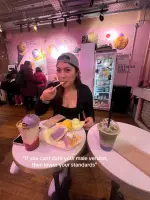 Jana Palmera - Mikey Kun (1).webp