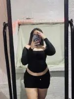 hello-with-short-or-nah-v0-haj2tr5n1une1.webp