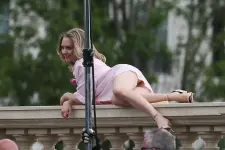 Amanda Seyfried Pics (2).webp