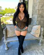 Jessgotjugs_X7eABbn.webp