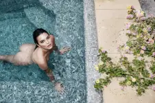 Kendall-Jenner-Nude-Beach-Photoshoot-For-Magazine-Leaked-4.webp