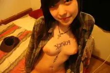00.webp