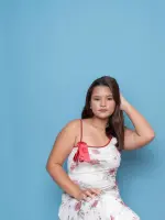 ee_mmmmmo_3136604936.webp