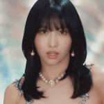 momo-twice-misamo-gif-momo-twice-twice-misamo.gif