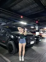 thick-thighs-v0-hvnts1xy5dde1.webp