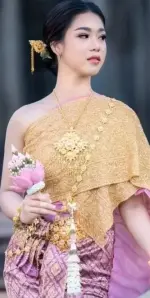 dLllOgSRjhA.webp