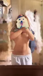 HM_NHmsboAApkIa.webp
