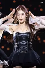 HM6z685a4AAtuXe.webp