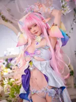 Machi-cosplay-Cyrene-Swimsuit-HonkaiStar-Rail-4_result.webp