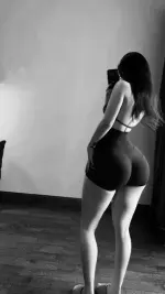 qiaoniutt_8140.webp qiaoniutt_8140.webp