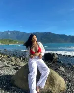 Ella (1).webp Ella (1).webp