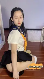 04年女大生 胡椒籽推特@hujiaozi33 脸穴同框紫薇视频福利合集 (44).webp