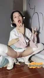 04年女大生 胡椒籽推特@hujiaozi33 脸穴同框紫薇视频福利合集 (86) (1).webp